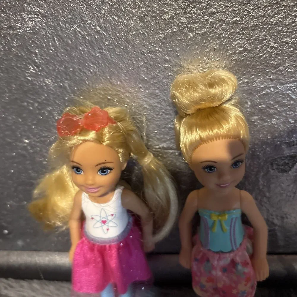 Barbie Club Chelsea Doll Blonde Hair Doll Skirt Shoes Mattel Lot Of 2 Dolls